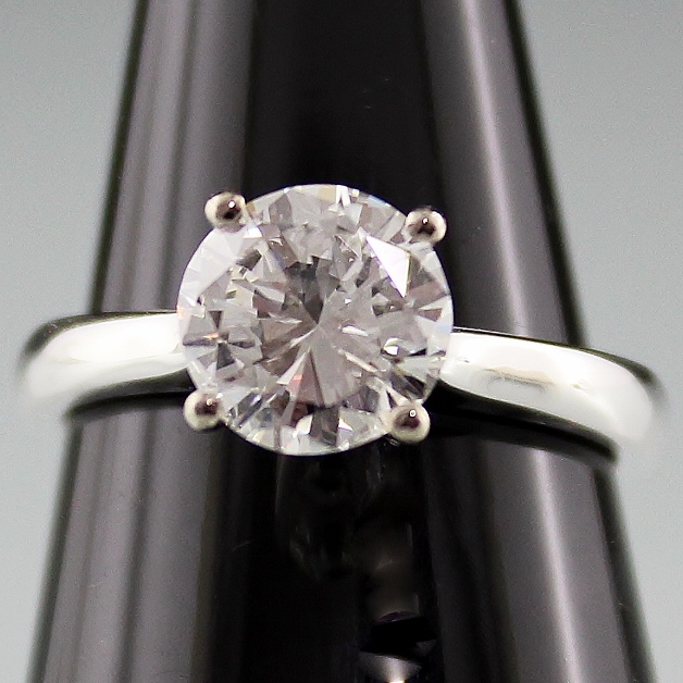 (image for) 1.76 CARATS 18K WHITE GOLD "LARRY JEWELLERY" DIAMOND RING